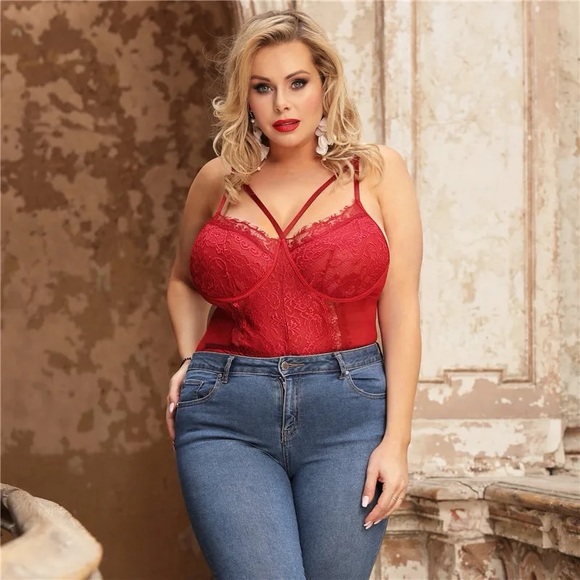 Red Lace Sexy Women's Bodysuit Lingerie - Picture 5 of 6